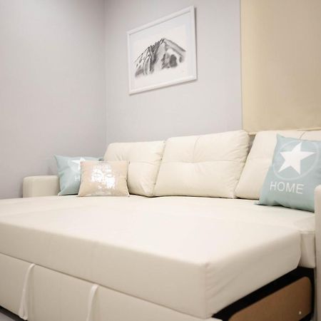 La Pequena Apartment เบเลซรูบิโอ ภายนอก รูปภาพ